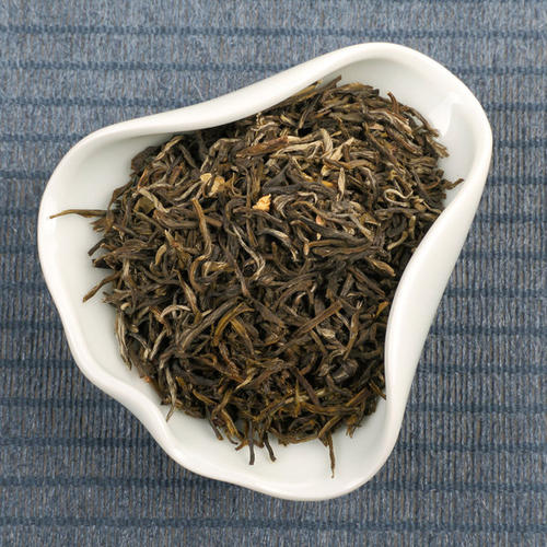 張一元茉莉花茶：湯清味濃，入口芳香回味無窮