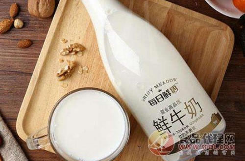 高端牛奶每日鮮語：珍稀沙漠綠洲奶源 造就鮮活營(yíng)養(yǎng)