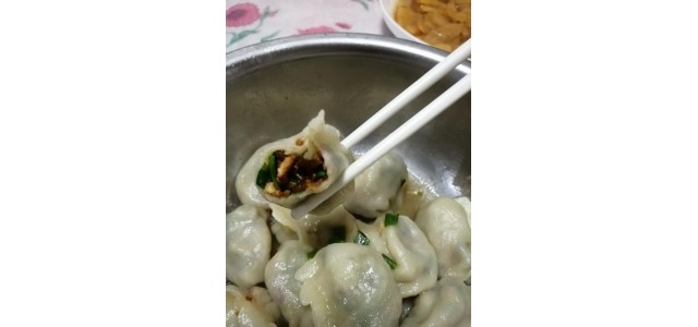 打造自己的品牌效應(yīng)，做自己的代言人。